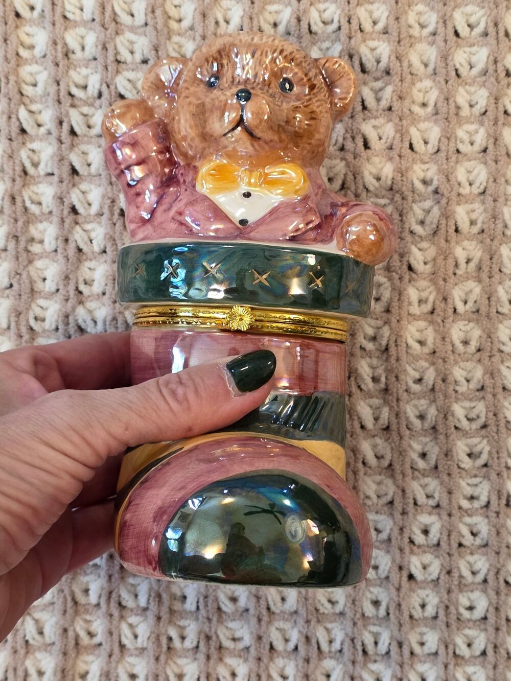 VTG Decorative Dolgencorp Holiday Hinged Teddy Bear in a Christmas Stocking NWB